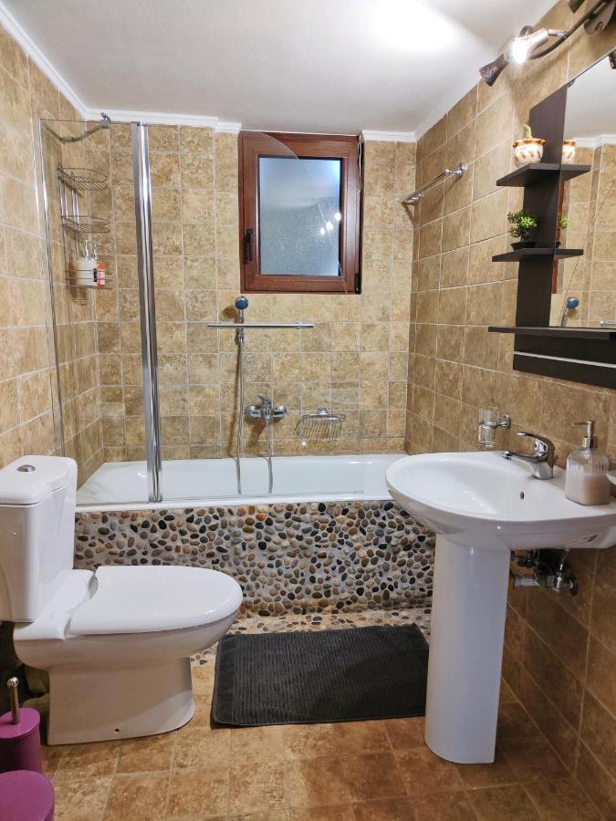Athevillas Chrysoula Mézapos Екстериор снимка