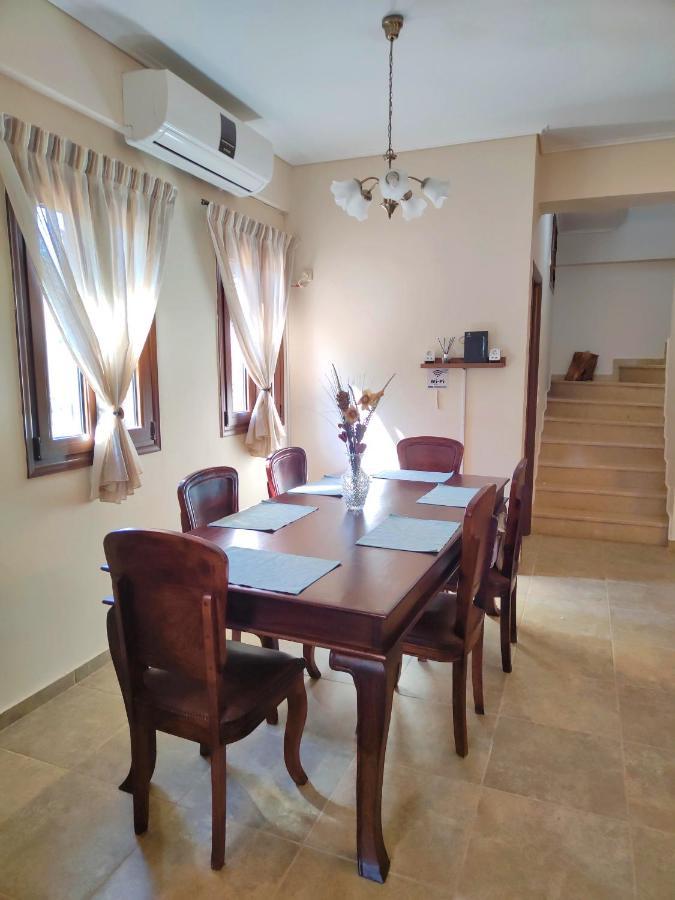 Athevillas Chrysoula Mézapos Екстериор снимка