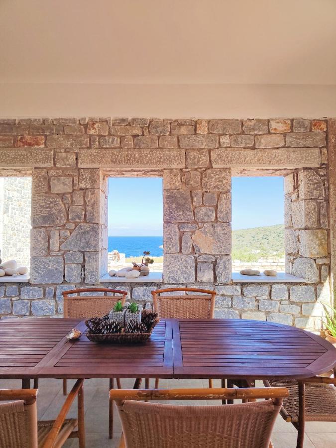 Athevillas Chrysoula Mézapos Екстериор снимка