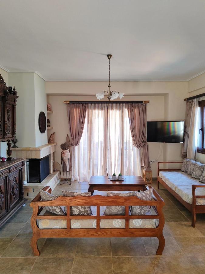 Athevillas Chrysoula Mézapos Екстериор снимка
