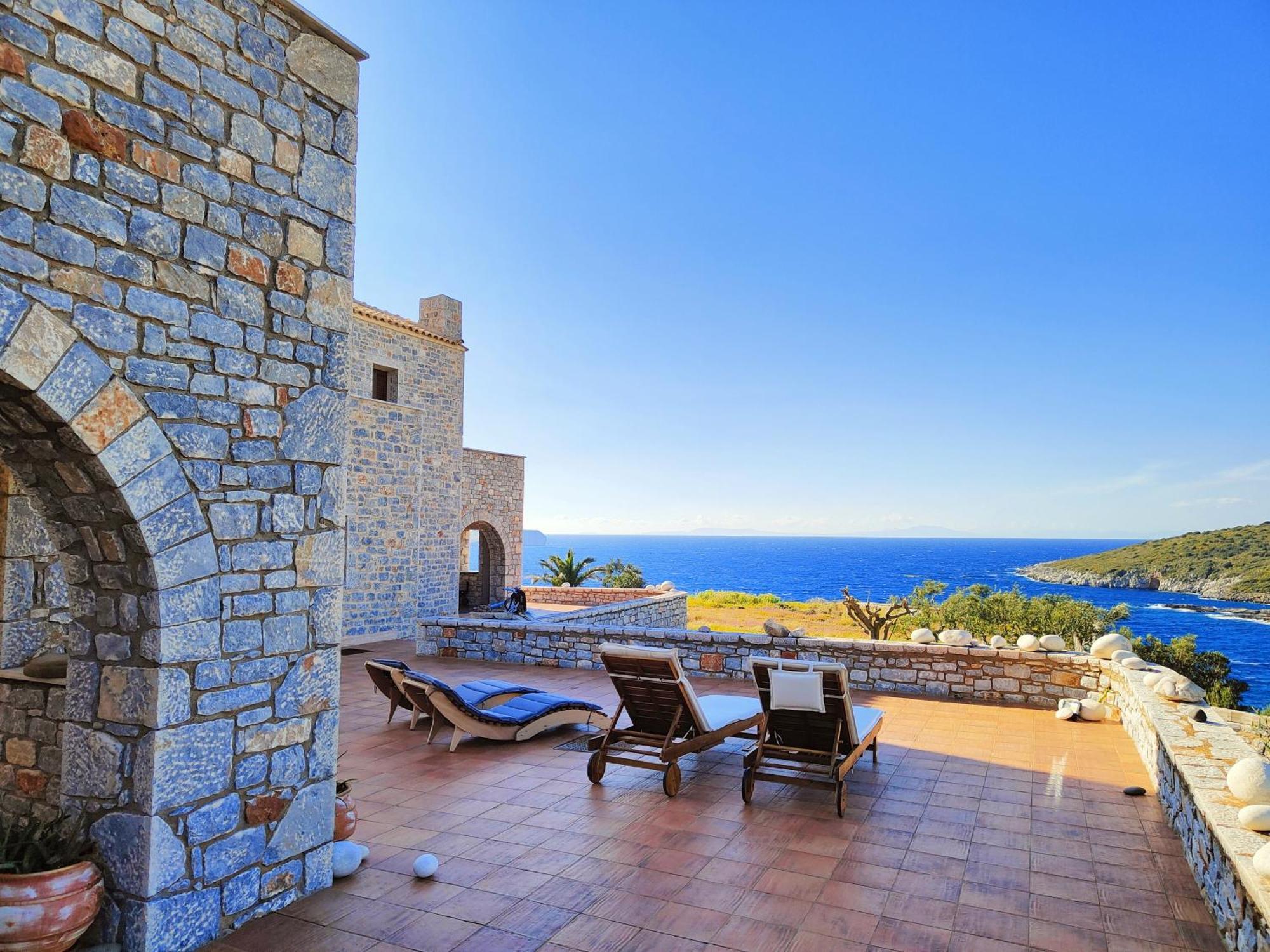 Athevillas Chrysoula Mézapos Екстериор снимка