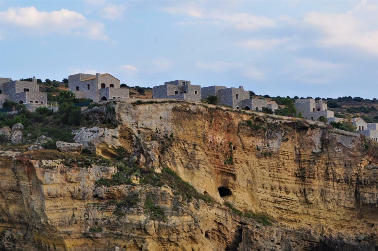 Athevillas Chrysoula Mézapos Екстериор снимка