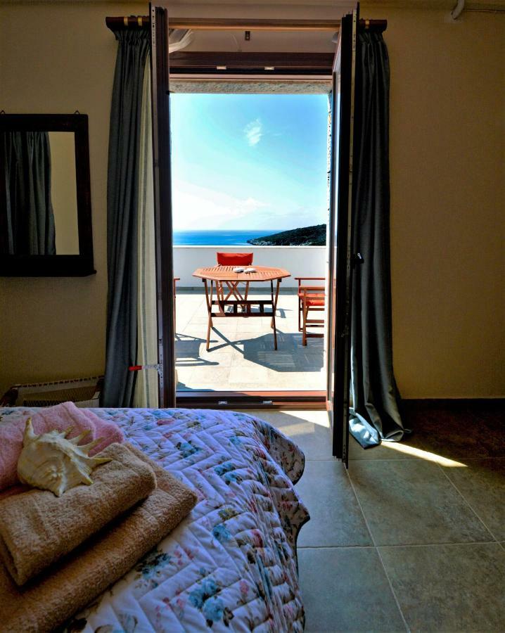 Athevillas Chrysoula Mézapos Екстериор снимка
